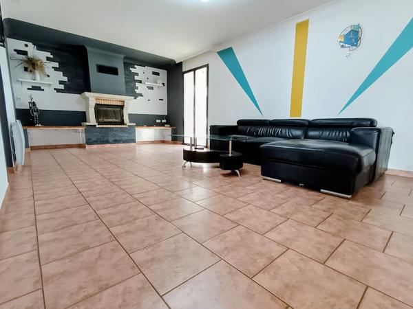 Maison avec fort potentiel, jardin piscinable et panneau solaire