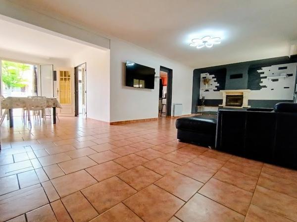 Maison avec fort potentiel, jardin piscinable et panneau solaire