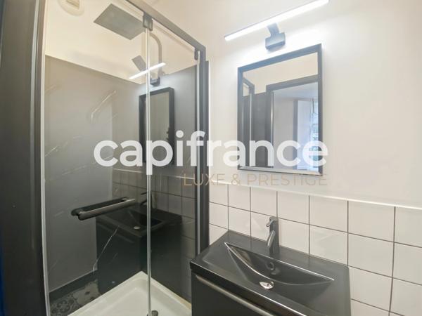 Appartement rénové avec vue place de Bourse à vendre 5 pièces BORDEAUX (33)
