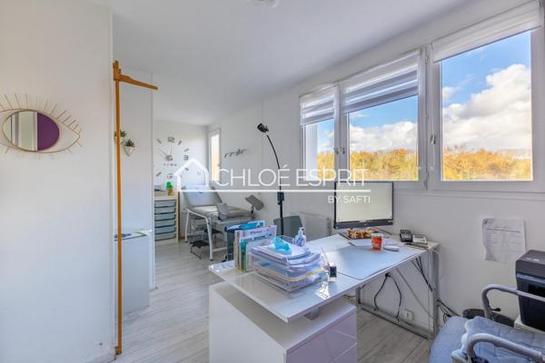 Appartement 3 pièces avec balcon + 2 parkings