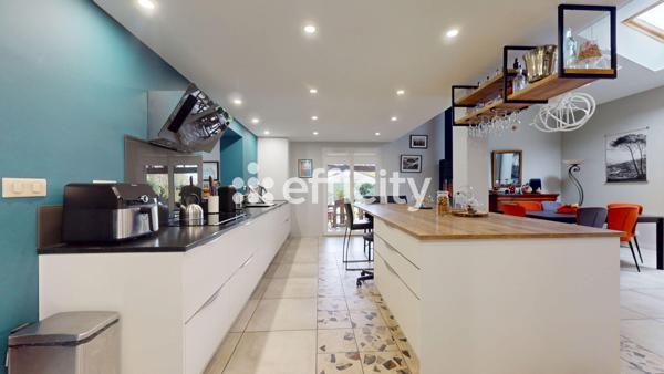 Maison 8 pièces - 210 m² Exclusivité efficity