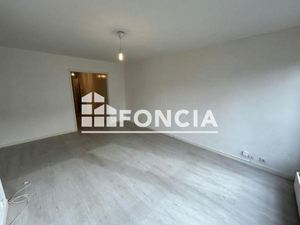 Location Studio 40.35 m² - 20 RUE DU MARECHAL DAVOUT Brunoy 91800