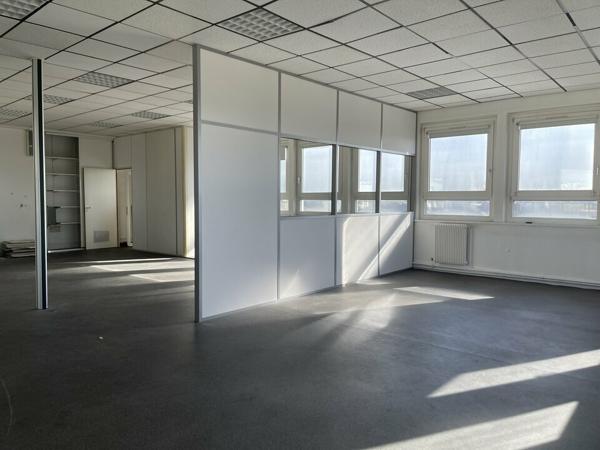 A LOUER - LE HAVRE - BUREAUX - 150 m2 - PMR