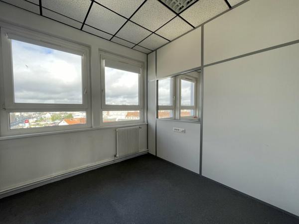 A LOUER - LE HAVRE - BUREAUX - 150 m2 - PMR
