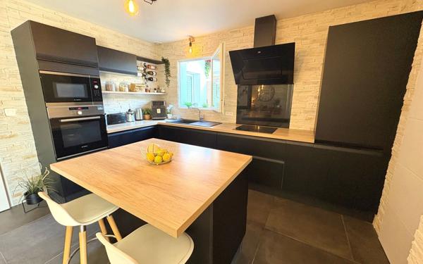 Maison à vendre    4 pièces • 93 m2 Ustaritz