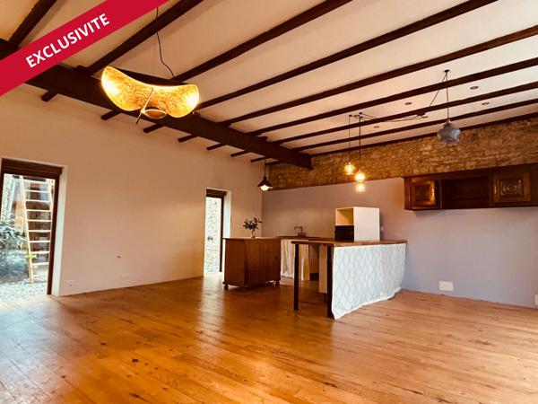 Maison de caractère à Nanteuil en Vallée