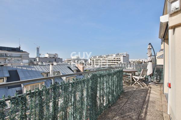 STUDIO Paris 15 de 28,5 m2 - Dernier Etage