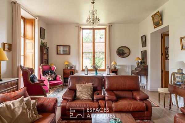 Maison de maître et dépendances dans un écrin de verdure