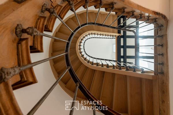 Maison de maître et dépendances dans un écrin de verdure