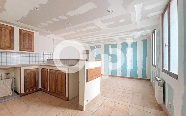 Appartement à vendre    2 pièces • 69 m2 Montataire