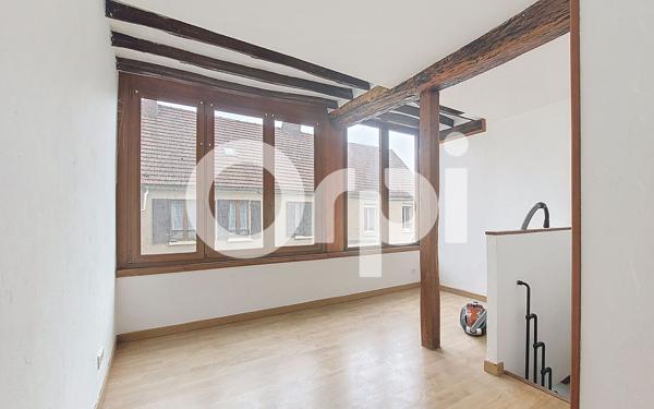 Appartement à vendre    2 pièces • 69 m2 Montataire