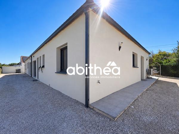 VILLA PLAIN-PIED – 84 M² – 3 FACES – 4 PIÈCES – 3 CHAMBRES – JARDIN – GARAGE – RE 2020 – MARAUSSAN