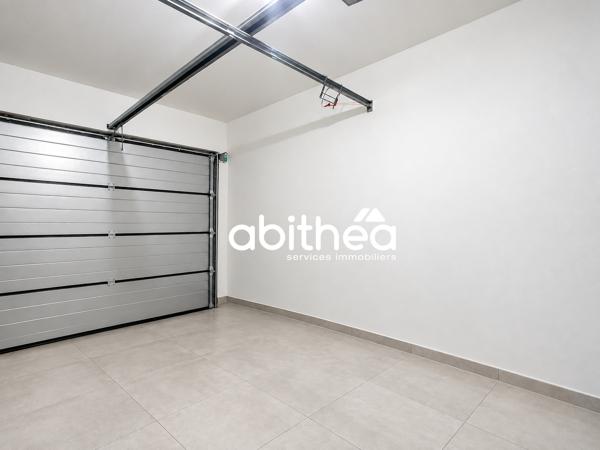 VILLA PLAIN-PIED – 84 M² – 3 FACES – 4 PIÈCES – 3 CHAMBRES – JARDIN – GARAGE – RE 2020 – MARAUSSAN
