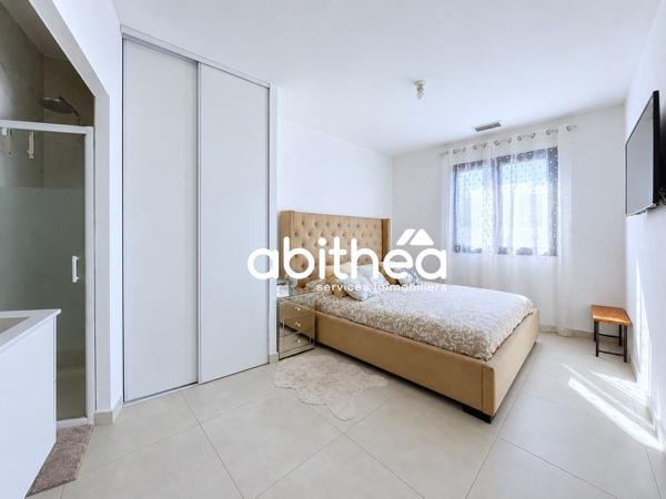 VILLA PLAIN-PIED – 84 M² – 3 FACES – 4 PIÈCES – 3 CHAMBRES – JARDIN – GARAGE – RE 2020 – MARAUSSAN