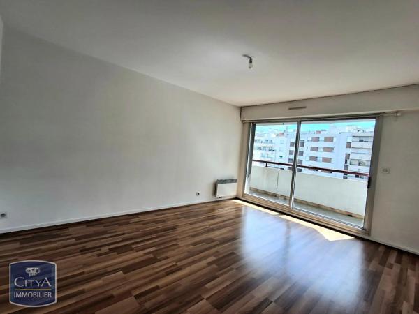 Appartement à louer 2 pièces 56.14m² Clermont-Ferrand (63000)
