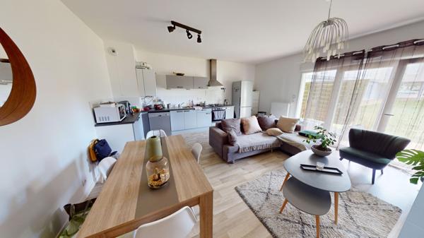 Appartement récent avec terrasse à Poitiers