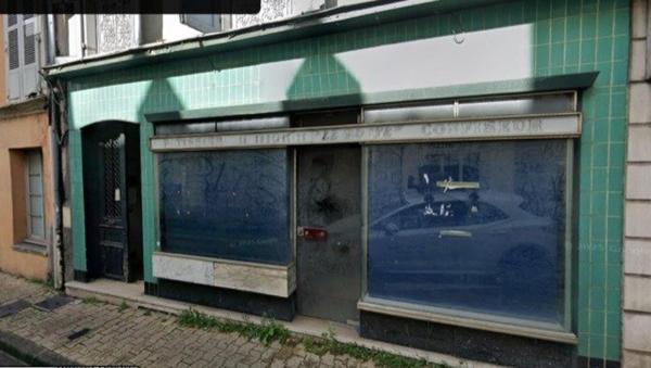 Local commercial de 44.85m² à rénover et aménager