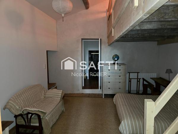 Maisons, gîte, dans un superbe environnement au calme..!