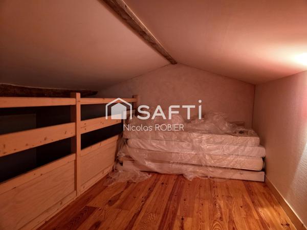 Maisons, gîte, dans un superbe environnement au calme..!