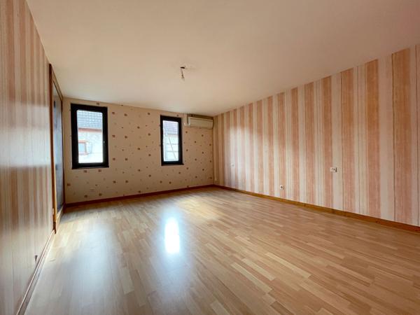 Maison Sainte Croix En Plaine 6 pièces 176.9 m2