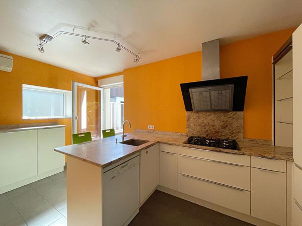 Maison Sainte Croix En Plaine 6 pièces 176.9 m2