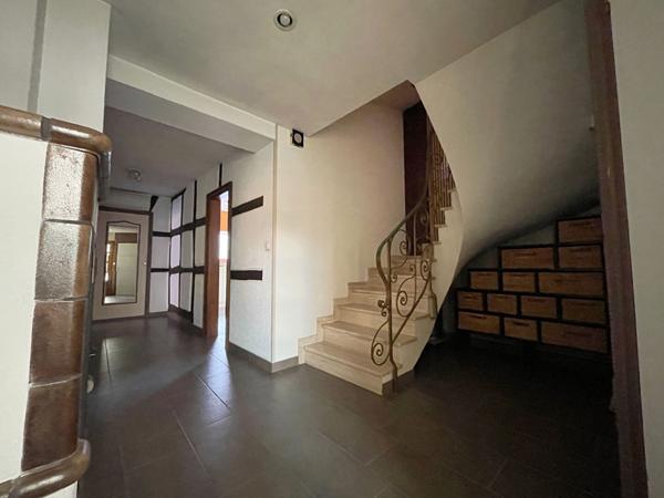 Maison Sainte Croix En Plaine 6 pièces 176.9 m2