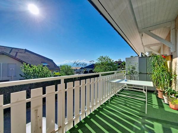 REIGNIER-ÉSERY – Maison mitoyenne 105 m² – 3 chambres – jardin – double garage