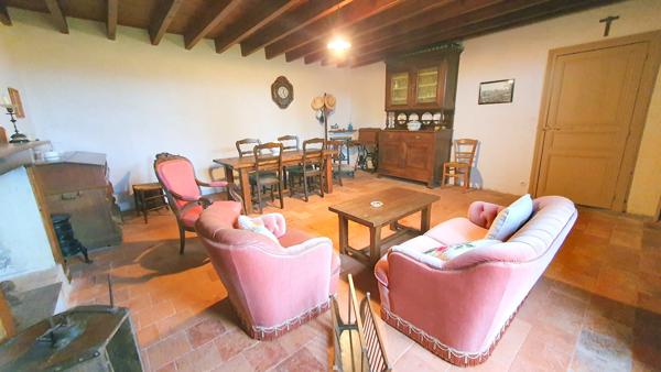 CHARMANTE MAISON FAMILIALE EN CAMPAGNE 4 CHAMBRES 167M2