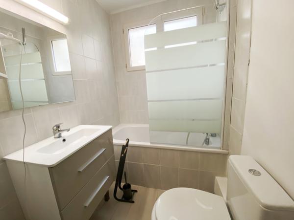 Appartement
                                                                                                                                                                                                                                                                                                                        2 pièce(s)                                                                                                                                                                                                          1 chambre(s)                                                                                                                                                                                                          33.43  m²