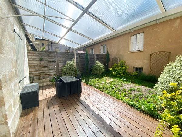 Appartement
                                                                                                                                                                                                                                                                                                                        2 pièce(s)                                                                                                                                                                                                          1 chambre(s)                                                                                                                                                                                                          33.43  m²