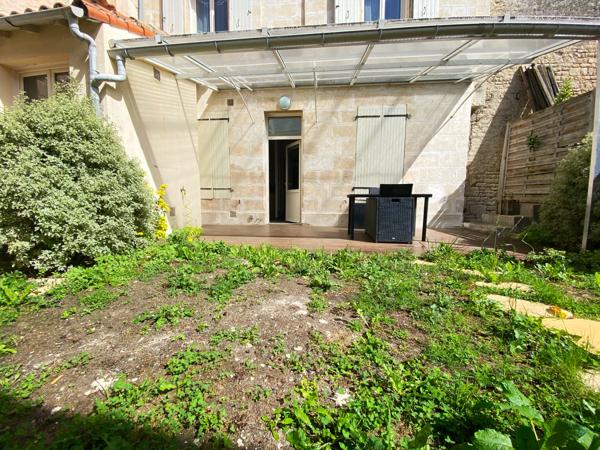 Appartement
                                                                                                                                                                                                                                                                                                                        2 pièce(s)                                                                                                                                                                                                          1 chambre(s)                                                                                                                                                                                                          33.43  m²