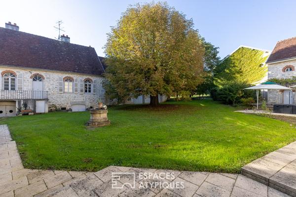 Ancienne propriété de meunier dans son parc