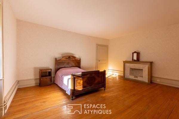 Ancienne propriété de meunier dans son parc