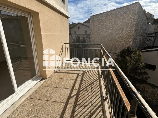 Location Appartement 3 pièces 66.45 m² - 25 BD BOUES Marseille 13003