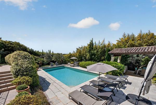 Vente Villa de luxe Mougins 7 Pièces 280 m²