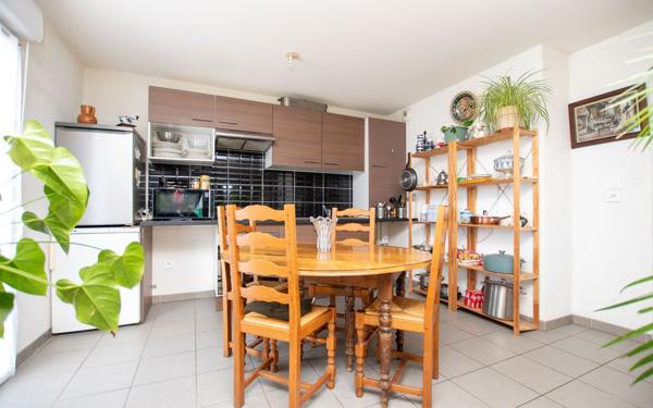 Appartement à vendre    3 pièces • 64 m2 Cugnaux