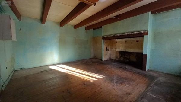 Maison à vendre à Virargues dans le Cantal (15300), ref : FG/2294