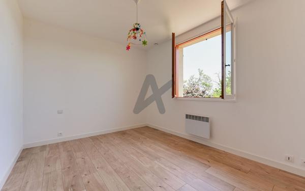 SAINTE-FOY-LÈS-LYON — MAISON FAMILIALE — 166 M² — 5/6 CHAMBRES — TERRAIN 1 221 M²