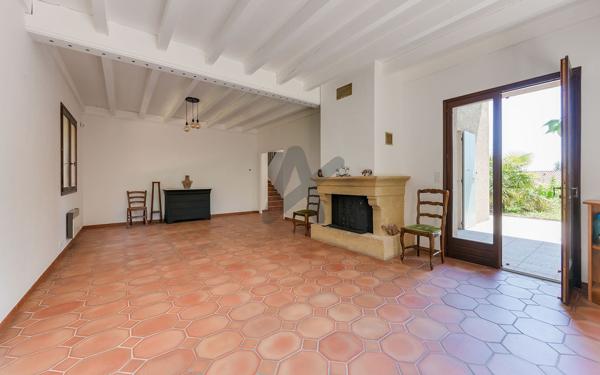 SAINTE-FOY-LÈS-LYON — MAISON FAMILIALE — 166 M² — 5/6 CHAMBRES — TERRAIN 1 221 M²