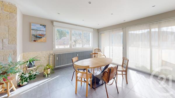 Appartement F4 à vendre  4 pièces - 81,01 m2 VILLERS LE LAC - 25