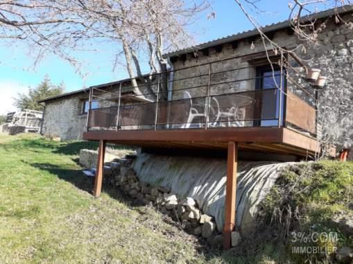 Corps de ferme rénové avec terrain Alboussière (07440)