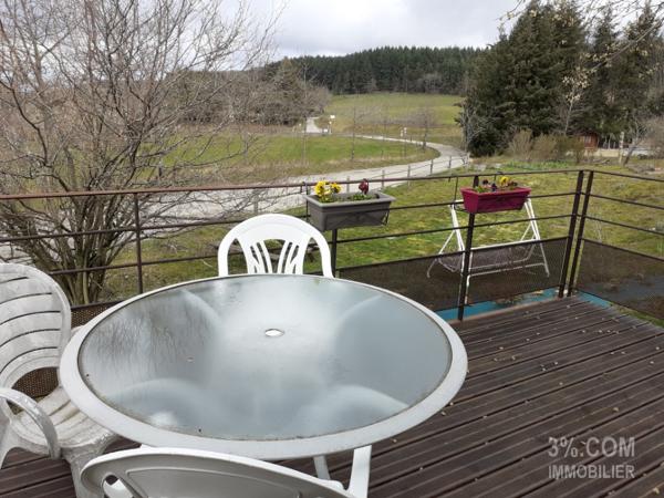 Corps de ferme rénové avec terrain Alboussière (07440)