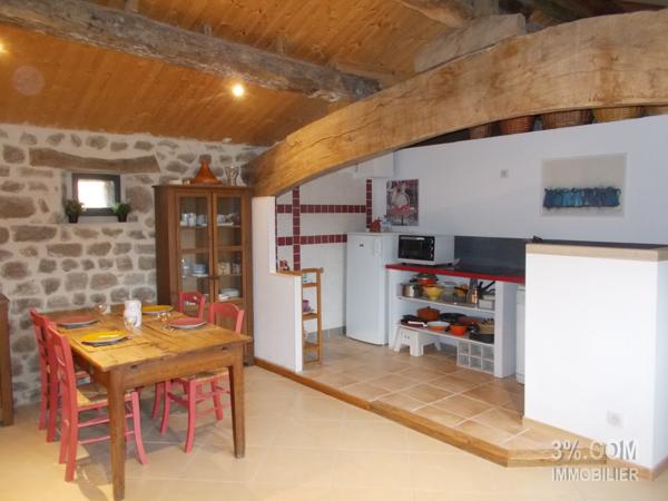 Corps de ferme rénové avec terrain Alboussière (07440)