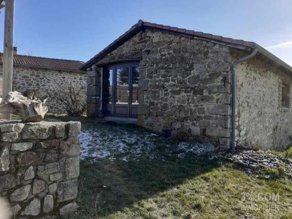 Corps de ferme rénové avec terrain Alboussière (07440)