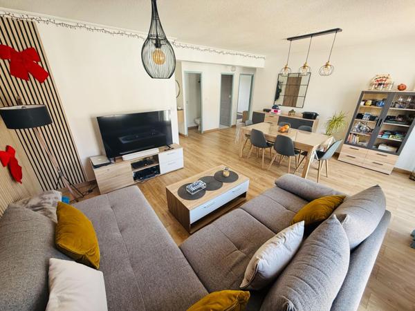 APPARTEMENT T3 ENTIEREMENT RÉNOVÉ