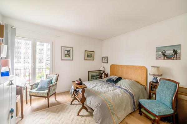 Agréable appartement 2p, 46,5 m² traversant, calme et lumineux.