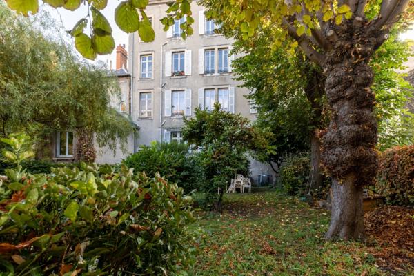 Appartement de caractère, 6 pièces, 133 m², Clermont-Ferrand centre avec jardin, balcon et garage