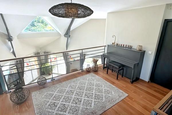 Maison d’architecte 274 m2 sur terrain de 2835 m2