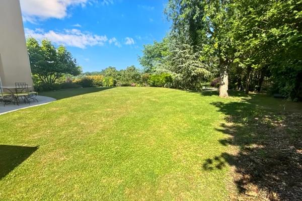 Maison d’architecte 274 m2 sur terrain de 2835 m2