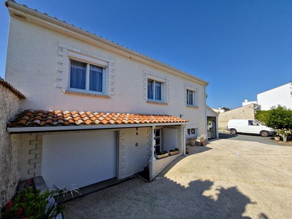 17690 ANGOULINS Maison centre bourg d'Angoulins